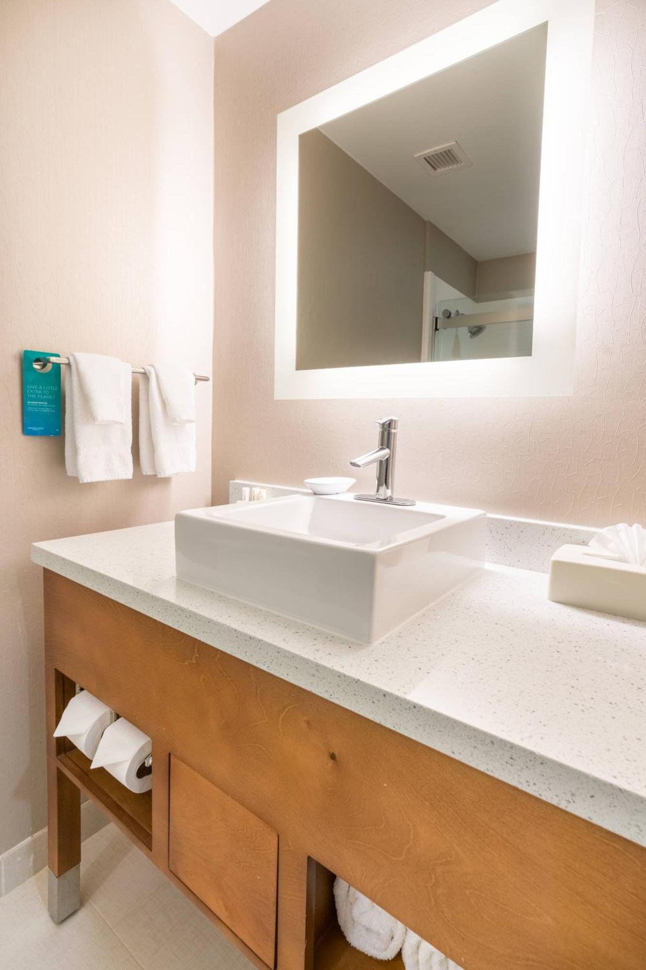Springhill Suites By Marriott Denton Eksteriør bilde